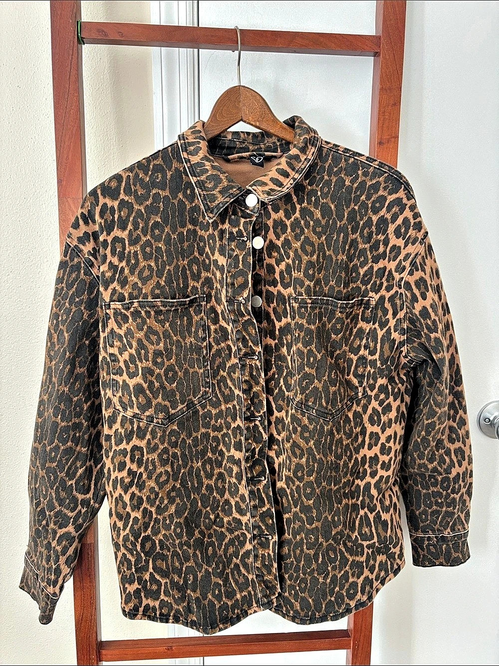 Windsor Leopard Print Jean Jacket Large Like New